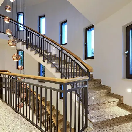 Apartahotel Luxury 4*