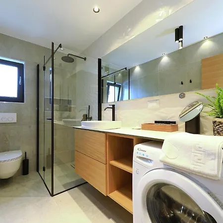 Luxury Ξενοδοχείο με διαμερίσματα 4*