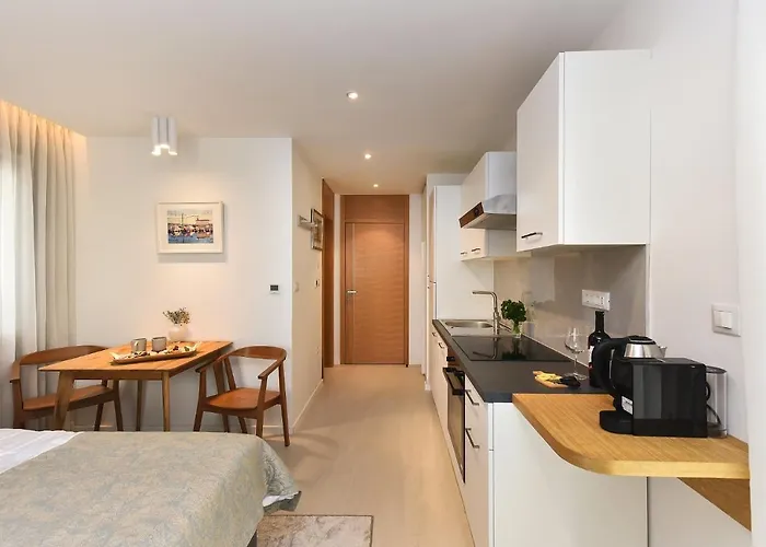 Aparthotel Luxury 4*