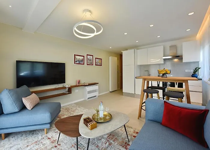 Hotel apartamentowy Luxury