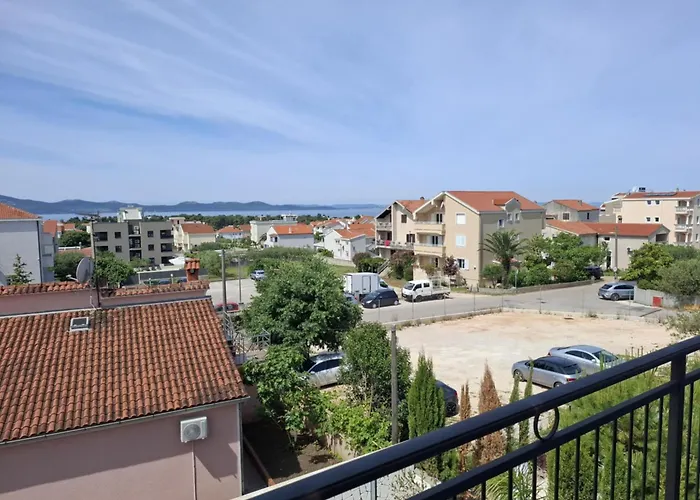 Luxury アパートホテル