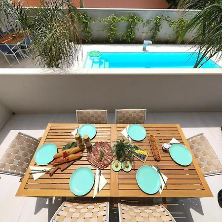 Aparthotel Manda Luxury
