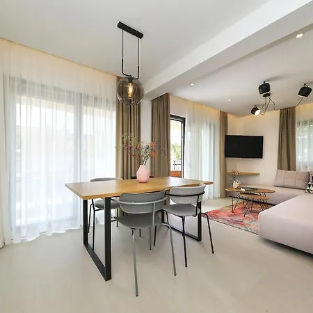 Manda Luxury 4* Zadar
