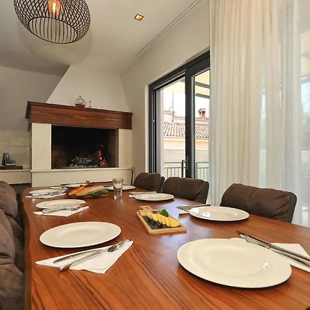Manda Luxury Aparthotel