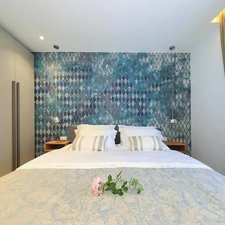 Manda Luxury 4*