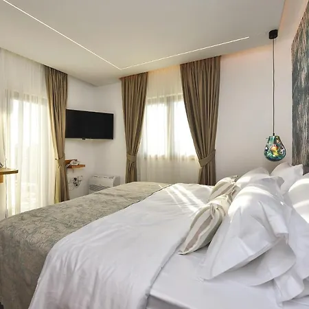 Aparthotel Manda Luxury 4*